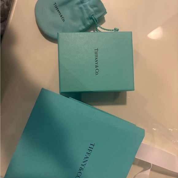 Tiffany & Co. Silver Beaded Bracelet with Heart Charm - Picture 5 of 7